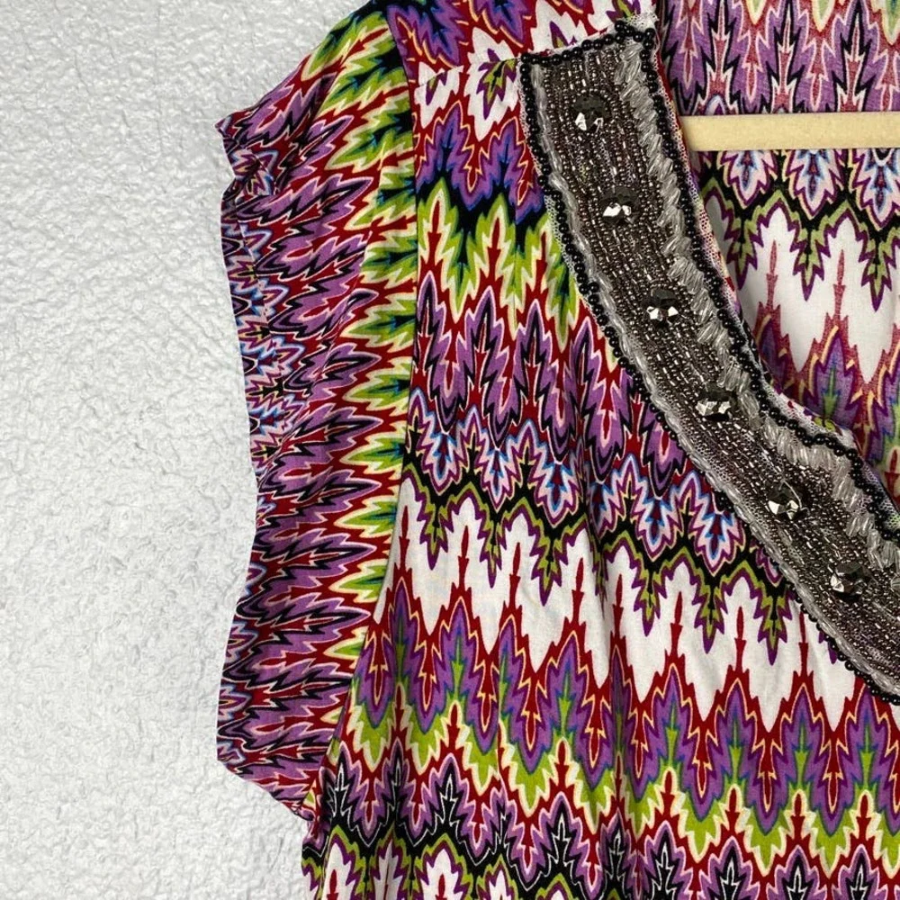 Cato Top Size 18/20 Womens Plus Colorful Print Cap Sleeve Beaded V-Neck - Picture 3 of 8